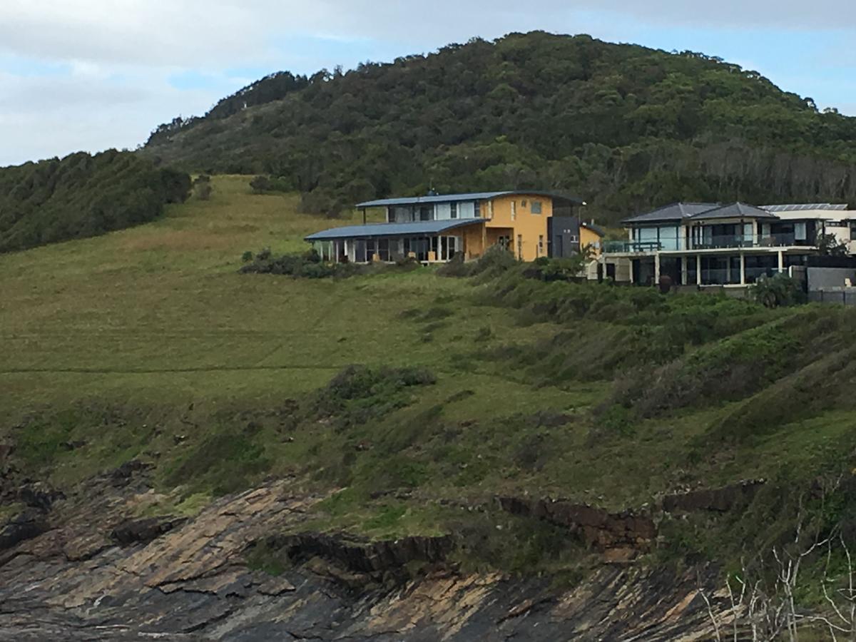 Oceanscape Luxury Beachfront Villas Scotts Head Extérieur photo