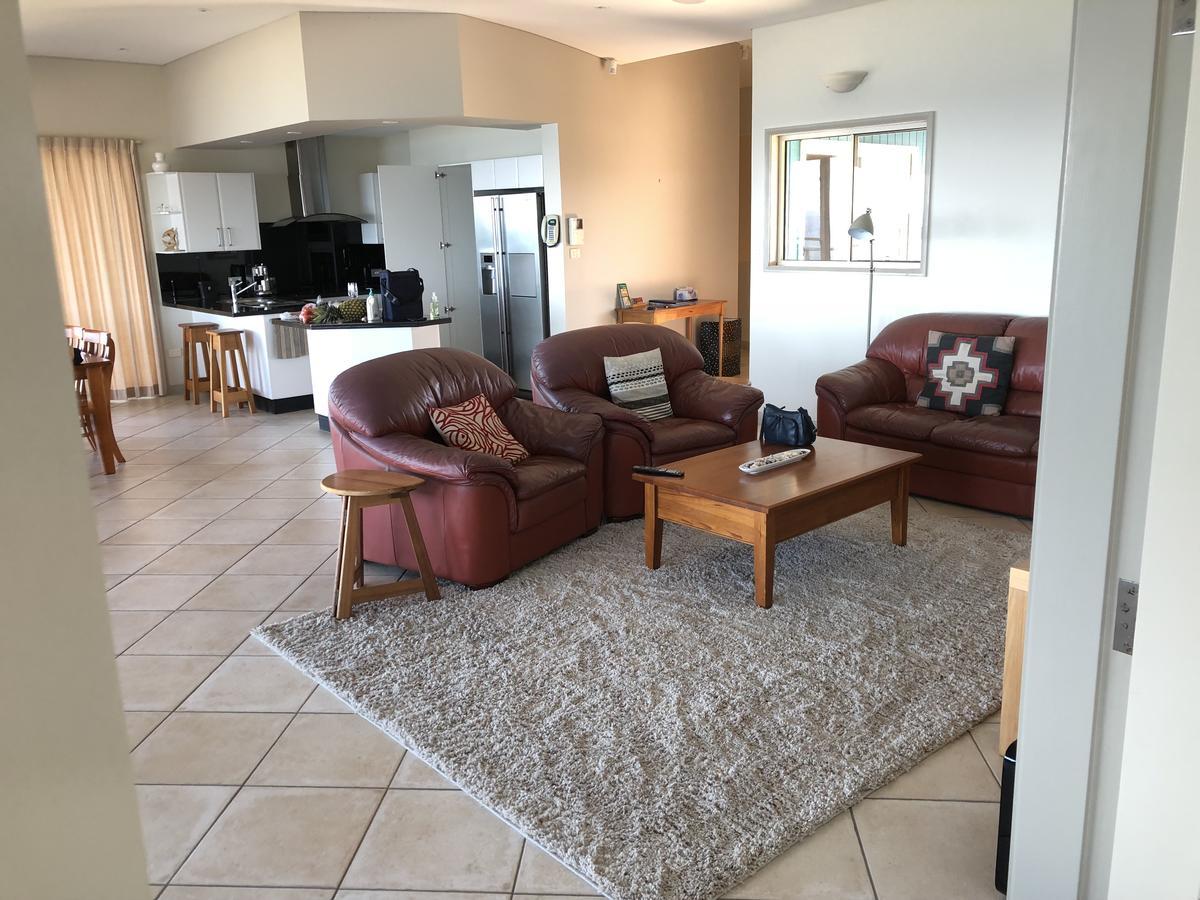Oceanscape Luxury Beachfront Villas Scotts Head Chambre photo